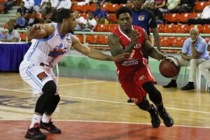 Leones derrotan a los Titanes  en la LNB Banreservas