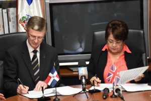 RD y Reino Unido amplían acuerdo becas para doctorados y maestrías RD y Reino Unido amplían acuerdo becas para doctorados y maestrías