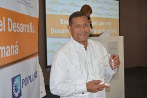 Entregan galardón «Alcalde Municipal del Año” 
