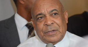 Vicepresidente PRD pide a Medina intervenir en crisis sector salud