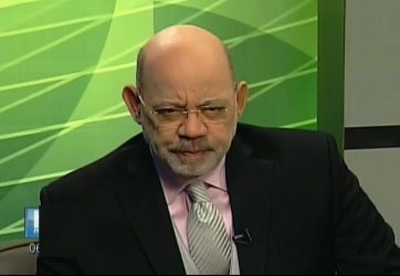 Periodista César Medina dice tiene cáncer en hígado; pide oren por él