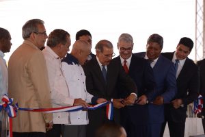 MONTE PLATA: Presidente inaugura carretera Bayaguana-Los Hidalgos