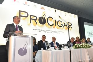 Peralta afirma Gobierno y sector privado forman alianza de progreso