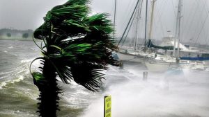 Tormenta Philippe se aleja de Florida y produce lluvias intensas en Bahamas