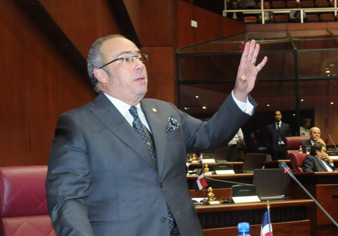 Senador Mariotti dice reeleción no está en agenda de Danilo imagen