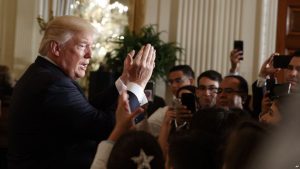 EE.UU no levantará sanciones a Cuba; rechaza represión Venezuela