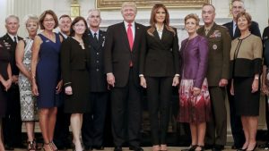 EEUU: Trump habla con militares de “la calma antes de la tormenta”