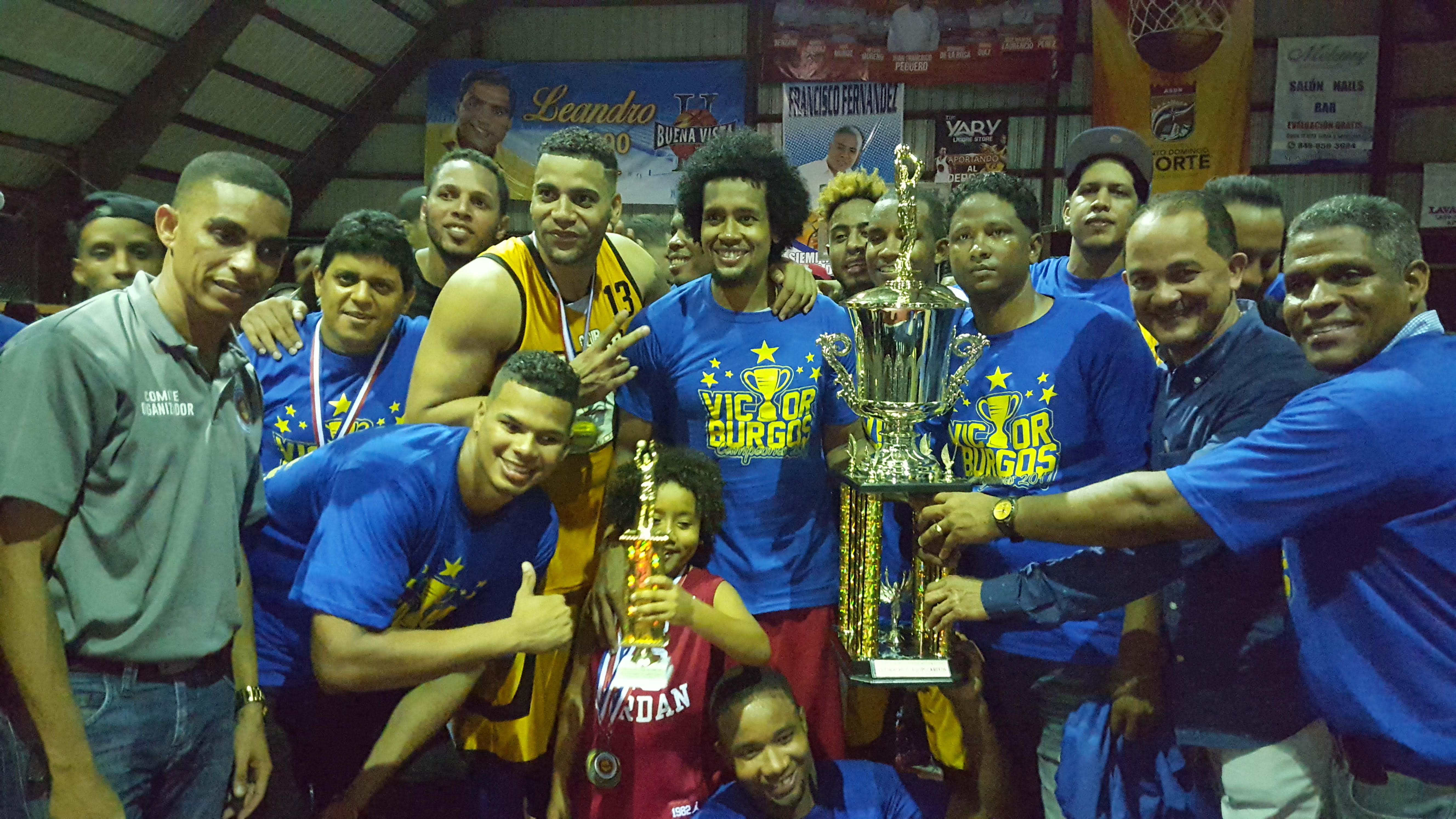 Club Víctor Burgos campeón Torneo Baloncesto Superior SDN imagen