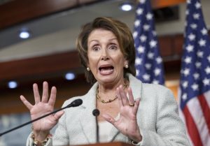 Líder demócrata llama “basura” la nueva propuesta migratoria Trump