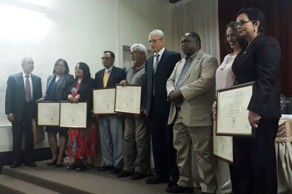Academia de la lengua celebra 90 aniversario imagen