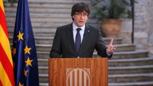 Puigdemont no se da por cesado y llama a «oposición democrática»
