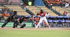 Estrellas vencen Licey y asumen liderato, Leones y Aguilas ganan Estrellas vencen Licey y asumen liderato, Leones y Aguilas ganan