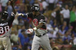 Leones propinan quinta derrota Licey, Gigantes a Toros Leones propinan quinta derrota Licey, Gigantes a Toros