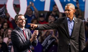 Obama hace campaña por primera vez desde que dejó Casa Blanca Obama hace campaña por primera vez desde que dejó Casa Blanca