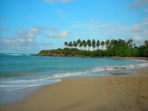 Denuncian nuevo intento de privatizar la playa Cofresí 