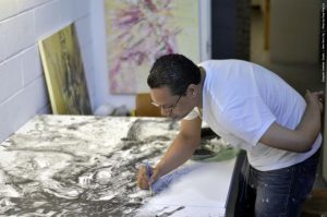 Reconocen aportes pintor dominicano a artes EU