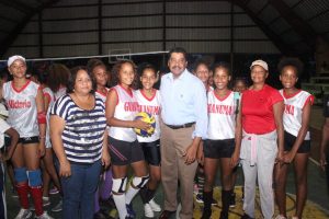 SDN: Inician torneo voleibol y softball femeninos en La Victoria