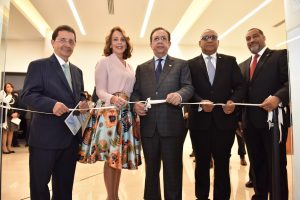 BCRD entrega premios del concurso anual de Arte y Literatura 2017 BCRD entrega premios del concurso anual de Arte y Literatura 2017