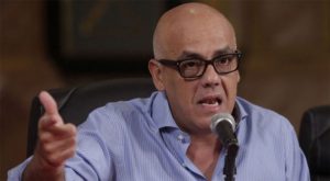 Chavismo condiciona acuerdo con oposición a fin sanciones de EE.UU.