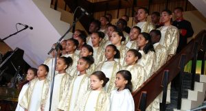 Primera Dama lleva un concierto de Navidad a niños del sector de Herrera