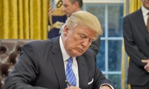 Trump dedica el sábado a recaudar fondos en NY Trump dedica el sábado a recaudar fondos en NY