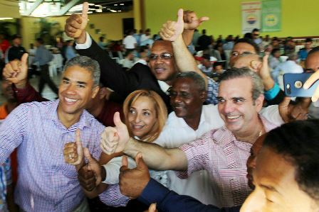 Abinader felicita a dirigencia y bases del PRM por su espíritu institucional imagen