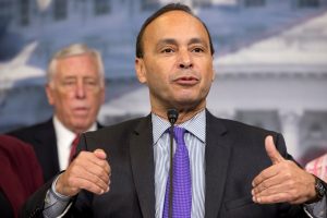 EE.UU: Congresistas hispanos se oponen a financiar al gobierno