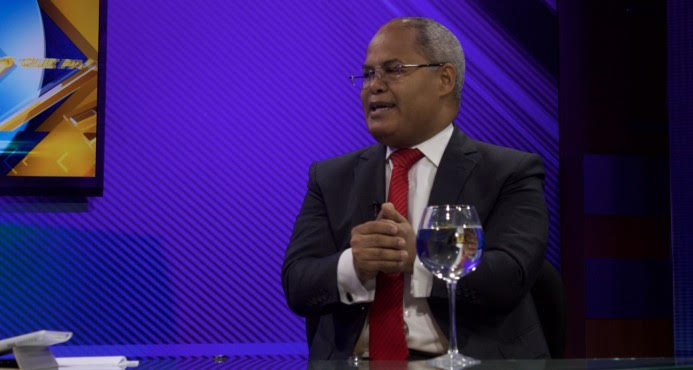 Viceministro resalta importancia de la gente para gobierno de Danilo Meina imagen