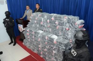 LA ALTAGRACIA: Ocupan unos 500 paquetes presumiblemente cocaína