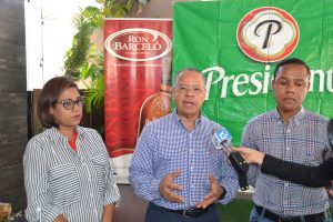 Concierto con 11 orquestas en el monumento de Santiago