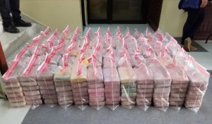 Ocupan más drogas: ahora 394 paquetes en el multimodal Caucedo