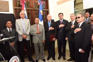 S.CRISTOBAL: TC devela tarja en tributo Constituyente