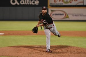 Escogido vence Gigantes, Licey y Aguilas ganan