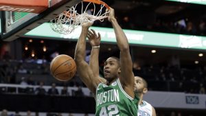 Irving y Horford comandan triunfo Celtics sobre Hornets
