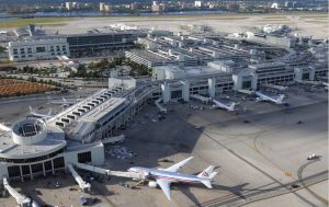 MIAMI: Normalidad es lenta en aeropuerto de más tráfico del mundo MIAMI: Normalidad es lenta en aeropuerto de más tráfico del mundo