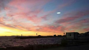 NYT dice EEUU mantiene misterioso programa de avistamiento de ovnis