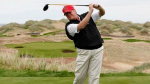 ESTADOS UNIDOS: Trump inicia vacaciones fin de año en su club de golf
