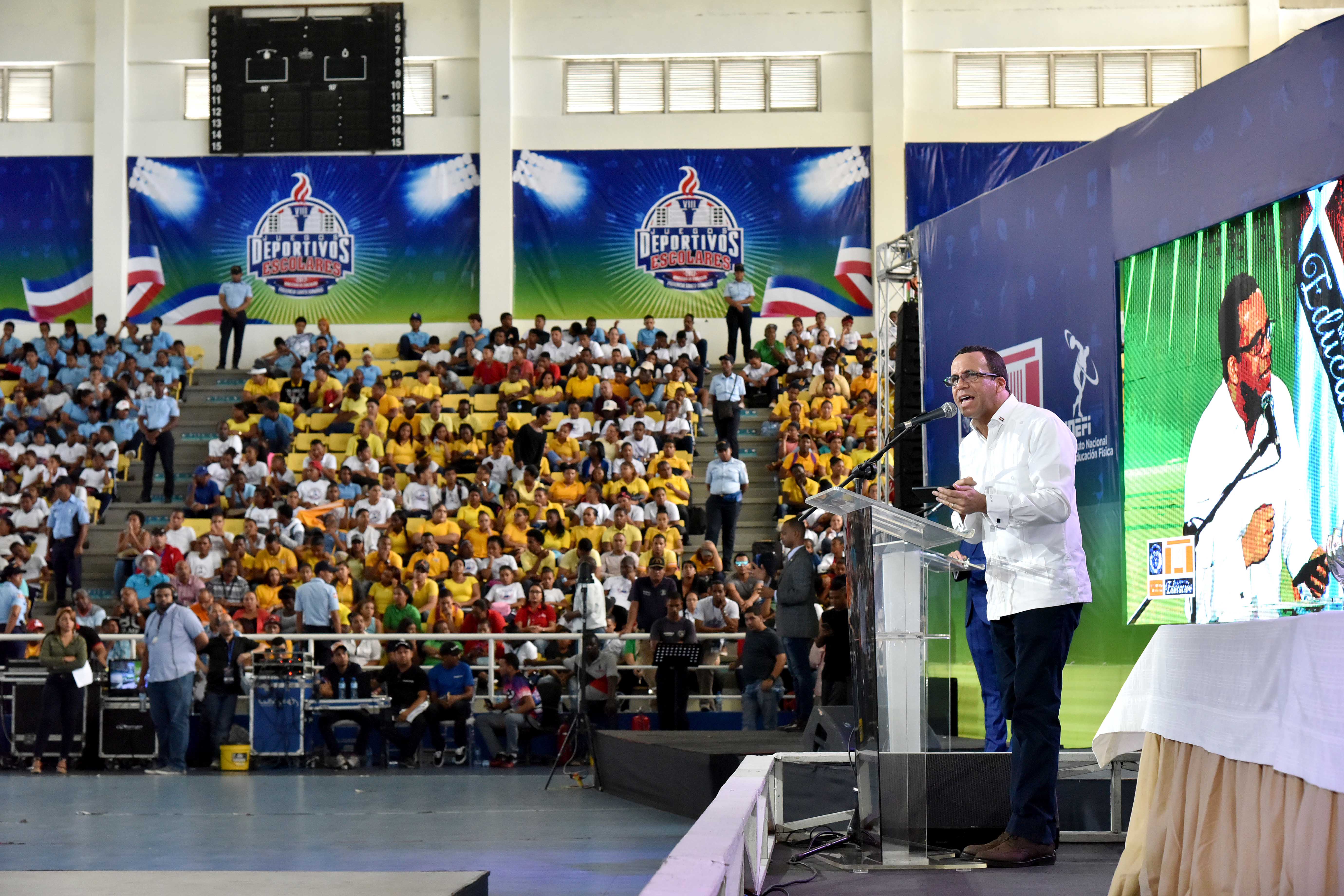 Ministro Educación destaca celebración Juegos Escolares imagen