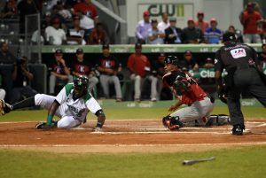 Leones derrotan a las Estrellas y siguen firmes cuarto lugar