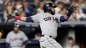 Carlos Santana jugará para los Filis las próximas tres temporadas Carlos Santana jugará para los Filis las próximas tres temporadas