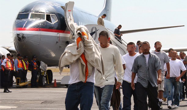 EE.UU suspende las deportaciones de dominicanos por el período navideño imagen