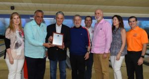 Sebelén Bowling Center reconoce a Puello Herrera Sebelén Bowling Center reconoce a Puello Herrera