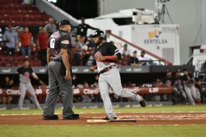 Leones vencen Gigantes en la semifinal beisbol de la República Dominicana