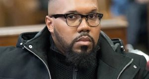 Mujer demanda oficial dominicano por supuesto acoso