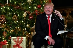 Trump: “He liderado la carga contra el asalto a la frase ‘Feliz Navidad’”