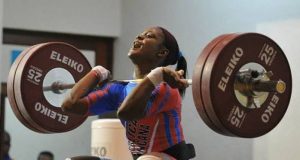 Santana hace historia con tres medallas en mundiales de pesas