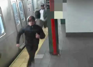 Lucha por su vida hombre impactado por un tren Lucha por su vida hombre impactado por un tren