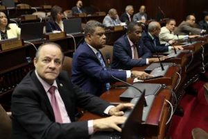 Diputados de la RD convierten en ley modificación del mercado de valores