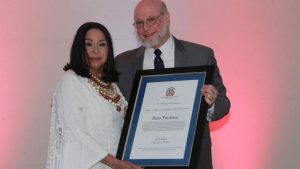 Cultura entrega Premio Nacional de Artes Visuales a Rosa Tavárez Cultura entrega Premio Nacional de Artes Visuales a Rosa Tavárez