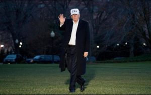 EEUU: Trump pasa tercio primer año presidente en sus clubes privados